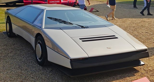 ASTON MARTIN Bulldog 1979-1980
