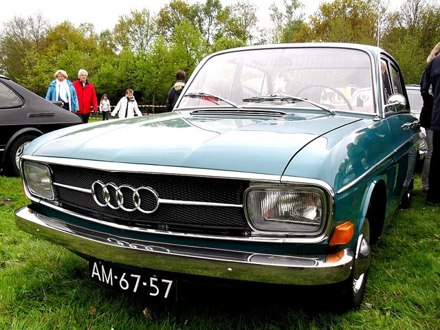 AUDI 60