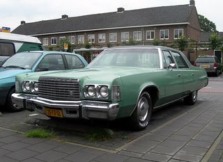 CHRYSLER Newport