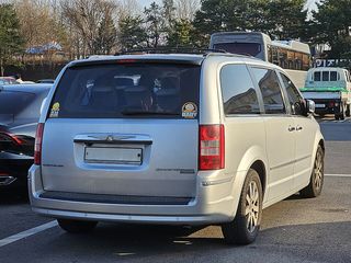 CHRYSLER Voyager