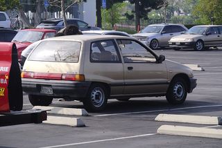 DAIHATSU Charade