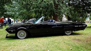 FORD Thunderbird