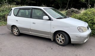 KIA Carens