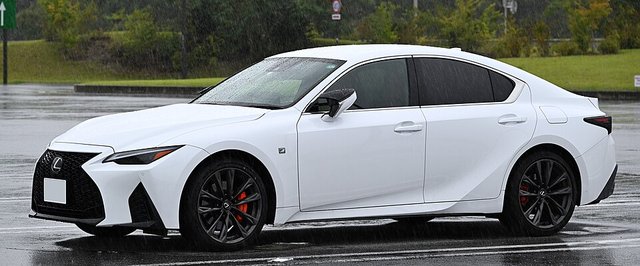 LEXUS IS 2020-heden