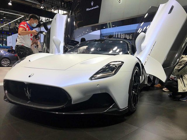 MASERATI MC20 2020-heden