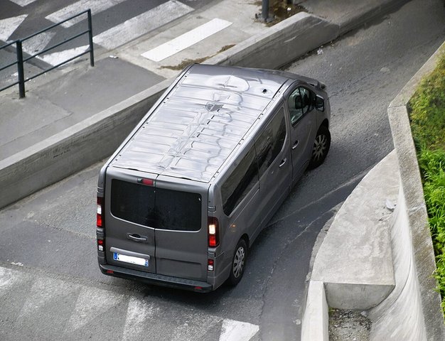 NISSAN NV300