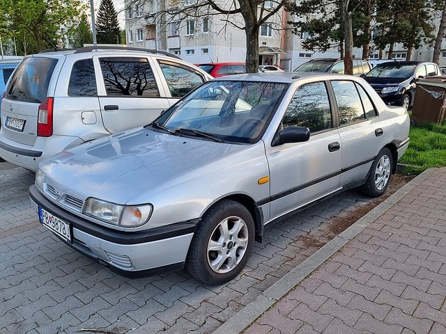 NISSAN Sunny 1990-1995