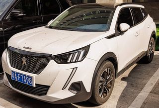 PEUGEOT 2008
