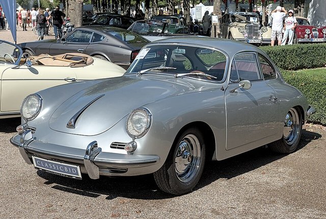 PORSCHE 356