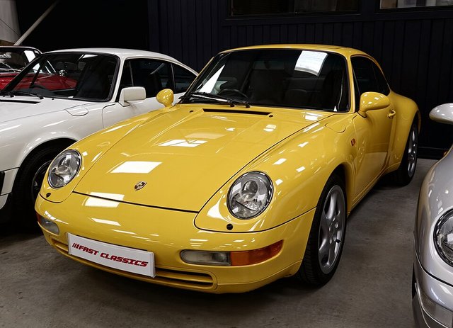 PORSCHE 993