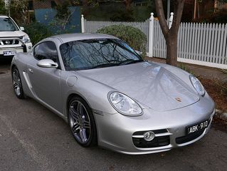 PORSCHE Cayman