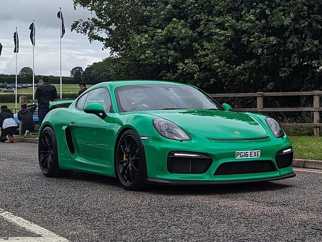 PORSCHE Cayman