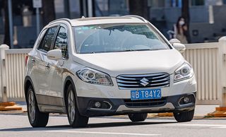 SUZUKI S-Cross