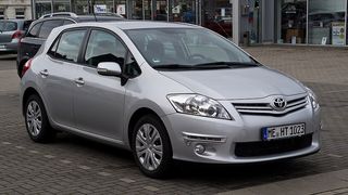 TOYOTA Auris 2006-2012