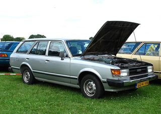 TOYOTA Carina