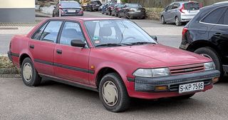 TOYOTA Carina