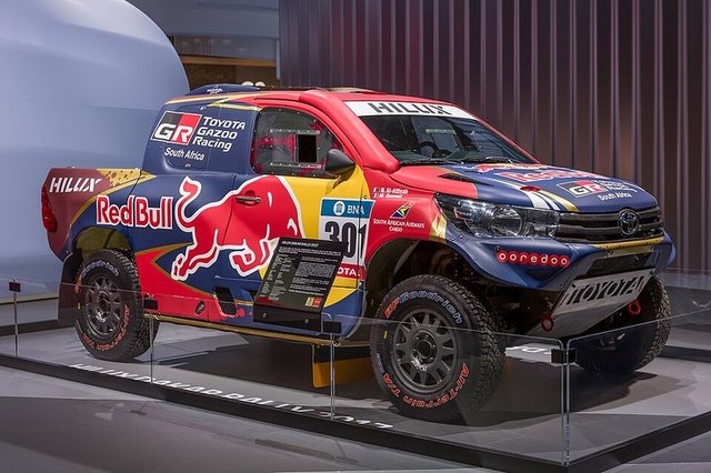 TOYOTA Hilux 2015-2023