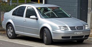 VOLKSWAGEN Bora