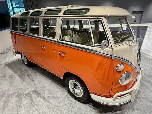 VOLKSWAGEN Type 2 1967-1979